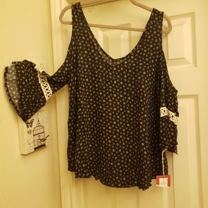 Mossimo Supply Co. Black/cream cold shoulder top, Rayon, with lace inserts, XL